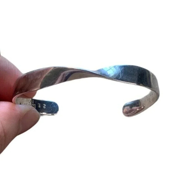 SAUSALITO CRAFTWORKS Silver Twisted Cuff Bracelet 6"-7" Adjustable Boho Minimal - Picture 2 of 6